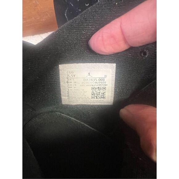 Air Jordan 6 Retro (GS) Black/Metallic Silver-Black DX2835-001 Sz 5.5 Youth - Picture 8 of 8